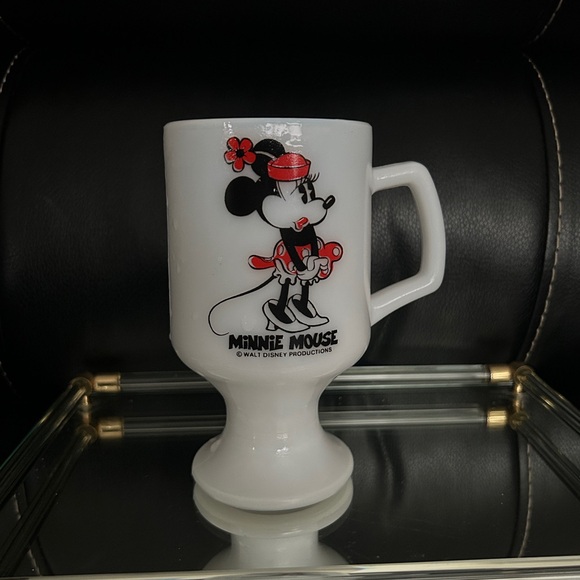 Disney Vintage Minnie Mouse Milk Glass Kitchen‎ Cup Mug - Picture 1 of 3